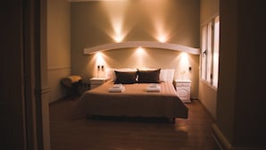 Minibar, WiFi (surcharge) - San Rafael Group Hotel (San Rafael)