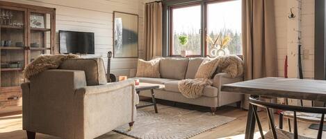 Apartment, Terrace | Individually decorated, individually furnished