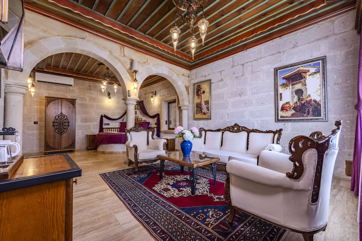 Superior Room, 1 King Bed