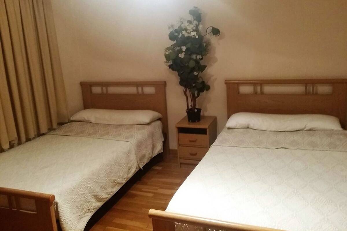 Blackout curtains, free WiFi