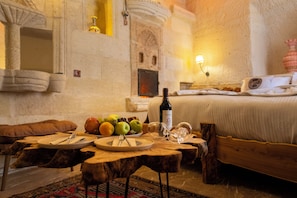 Superior Room | Egyptian cotton sheets, premium bedding, soundproofing, rollaway beds - Urgup Evi Cave Hotel (Ürgüp)