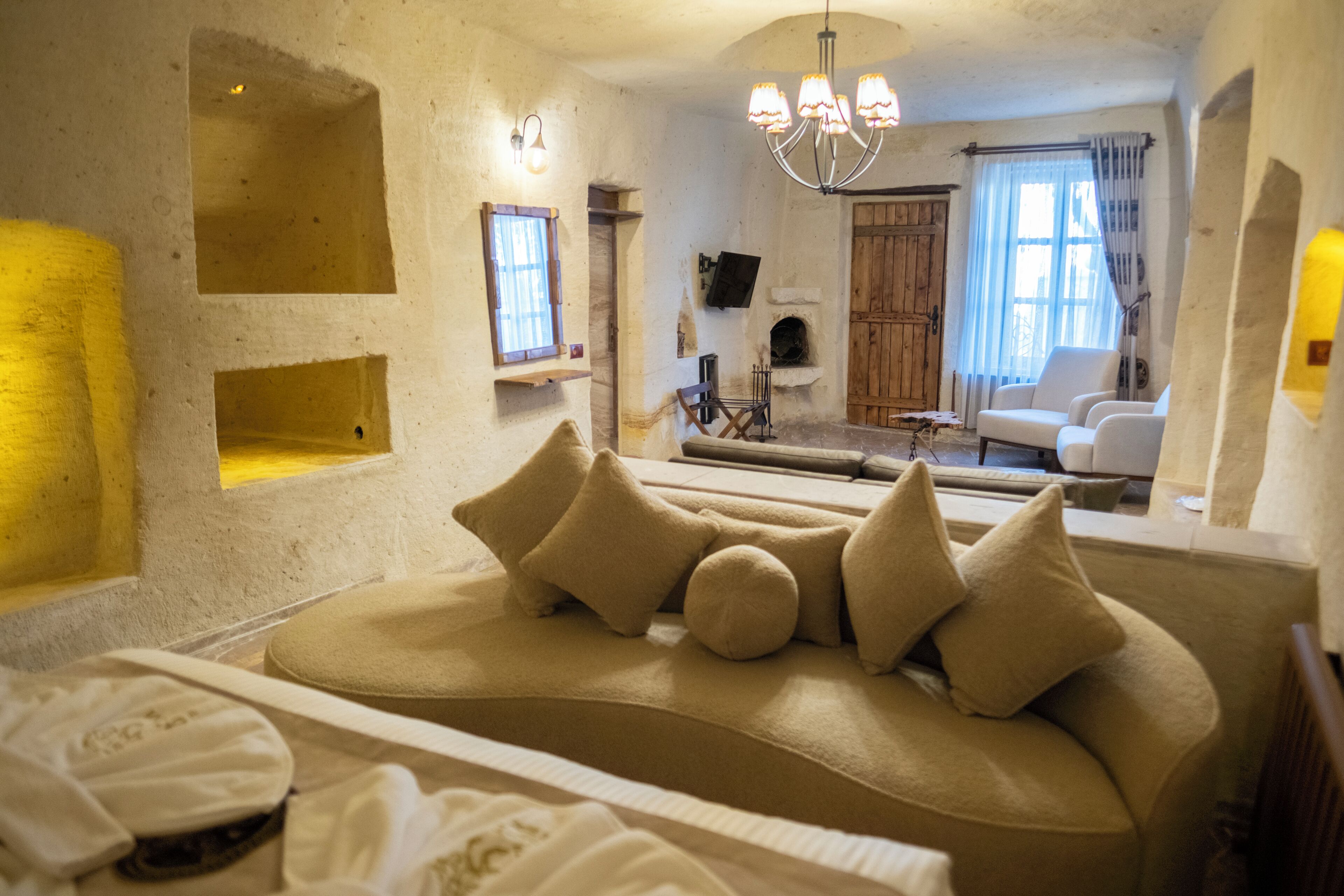 junior suite | 1 bedroom, egyptian cotton sheets, premium bedding, soundproofing