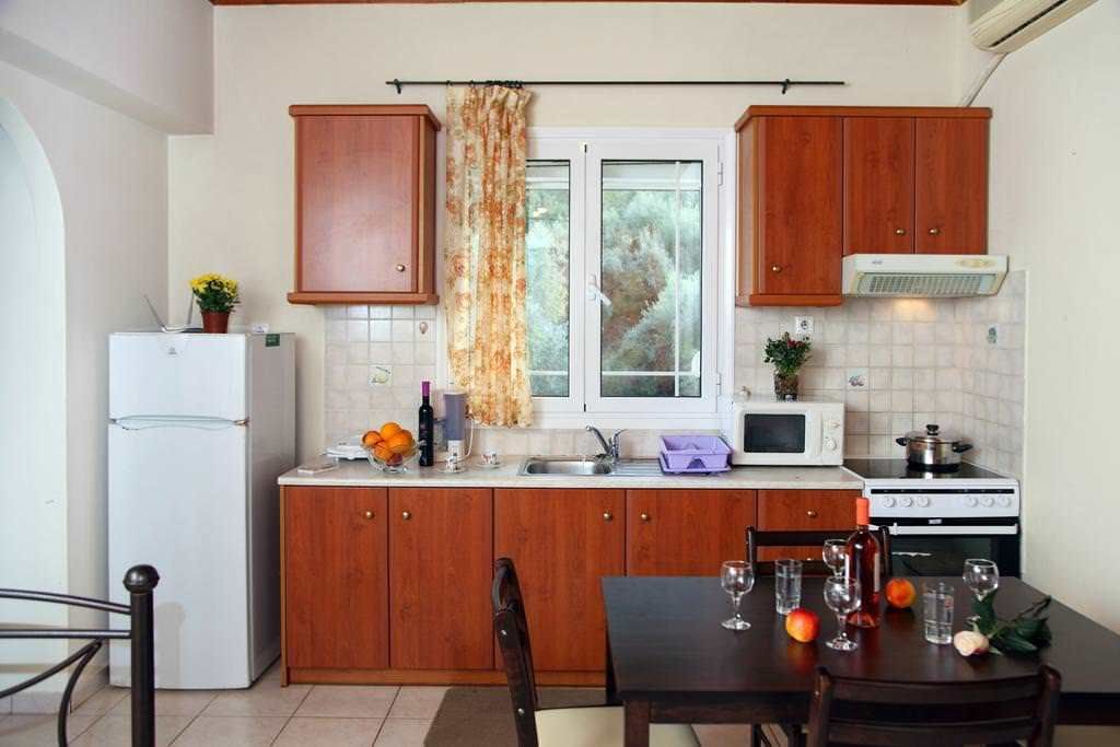 Frigorifero, bollitore elettrico