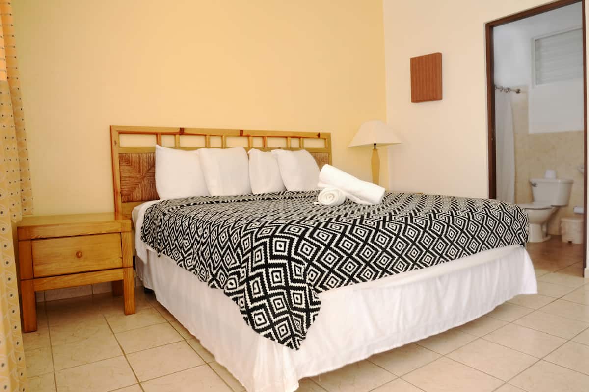 Standard Suite, 2 Bedrooms (Small Kitchen, Non Smoking) | Desk, free WiFi, bed sheets