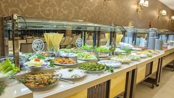 Bao gồm bữa sáng buffet hàng ngày