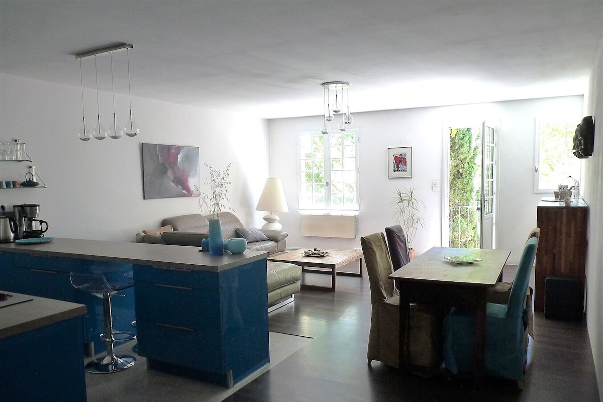 Appartement familial, salle de bain attenante, vue sur le parc (Appart Durance 2/4 pers) | Intérieur