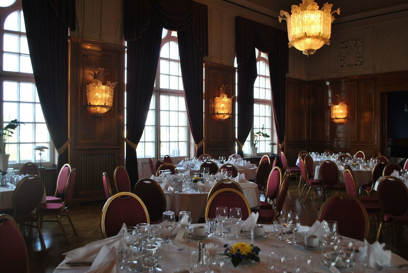 banquet hall