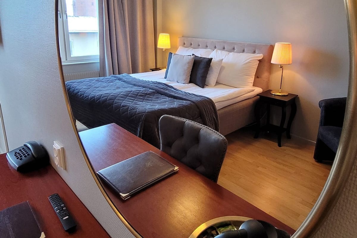 double or twin room | 1 bedroom, desk, iron/ironing board, free cots/infant beds