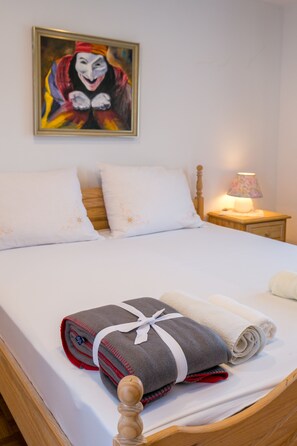 Vila, 3 quartos | 3 quartos, cofres nos quartos, escrivaninha, quartos à prova de som