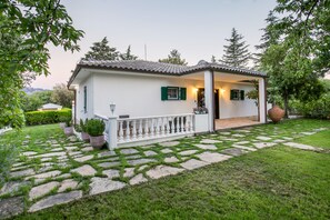 Front of property - Villa Euphoria (Thasos)