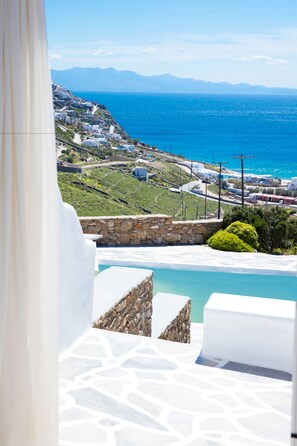 Luxury Villa, 4 Bedrooms, Beach View, Poolside | In-room safe, iron/ironing board, free WiFi - Elia Mykonos Collection (Mykonos)