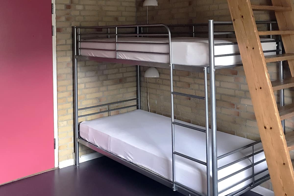Family Room, Shared Bathroom | 1 bedroom, cribs/infant beds, free WiFi