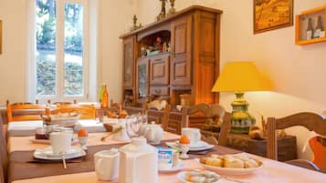 Colazione a buffet inclusa, servita tutte le mattine 