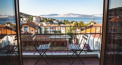 L'isola Guesthouse - Adults Only