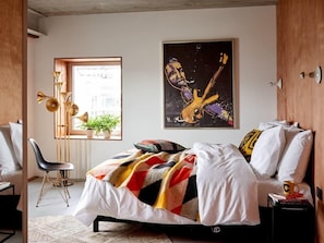Premium bedding, minibar, in-room safe, desk - Q-Factory Hotel (Amsterdam)