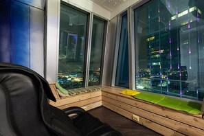 Microwave, electric kettle - Capsule Hotel 47 Nebo (Moscow)