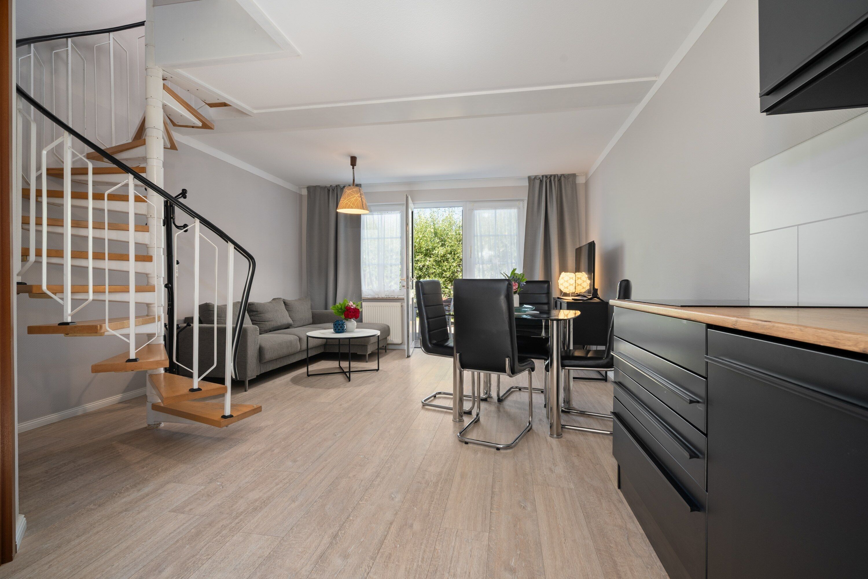 Ferienhaus, 1 Schlafzimmer, Terrasse | Wohnbereich | Flachbildfernseher