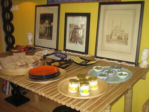 Breakfast area