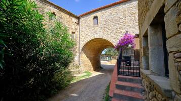 Uitzicht op de binnenplaats