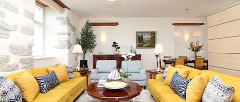 Apartment, 3 Bedrooms, Sauna | Living room