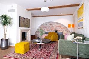 Living room - Tallinn City Apartments Toompea Old Town (Tallinn)