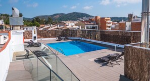 Outdoor pool - Checkin Montpalau (Pineda de Mar)