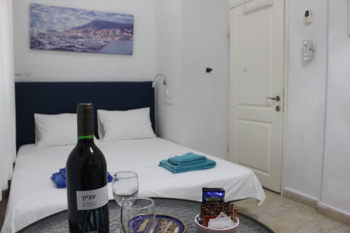 Estudio (External Private Bathroom) | Minibar