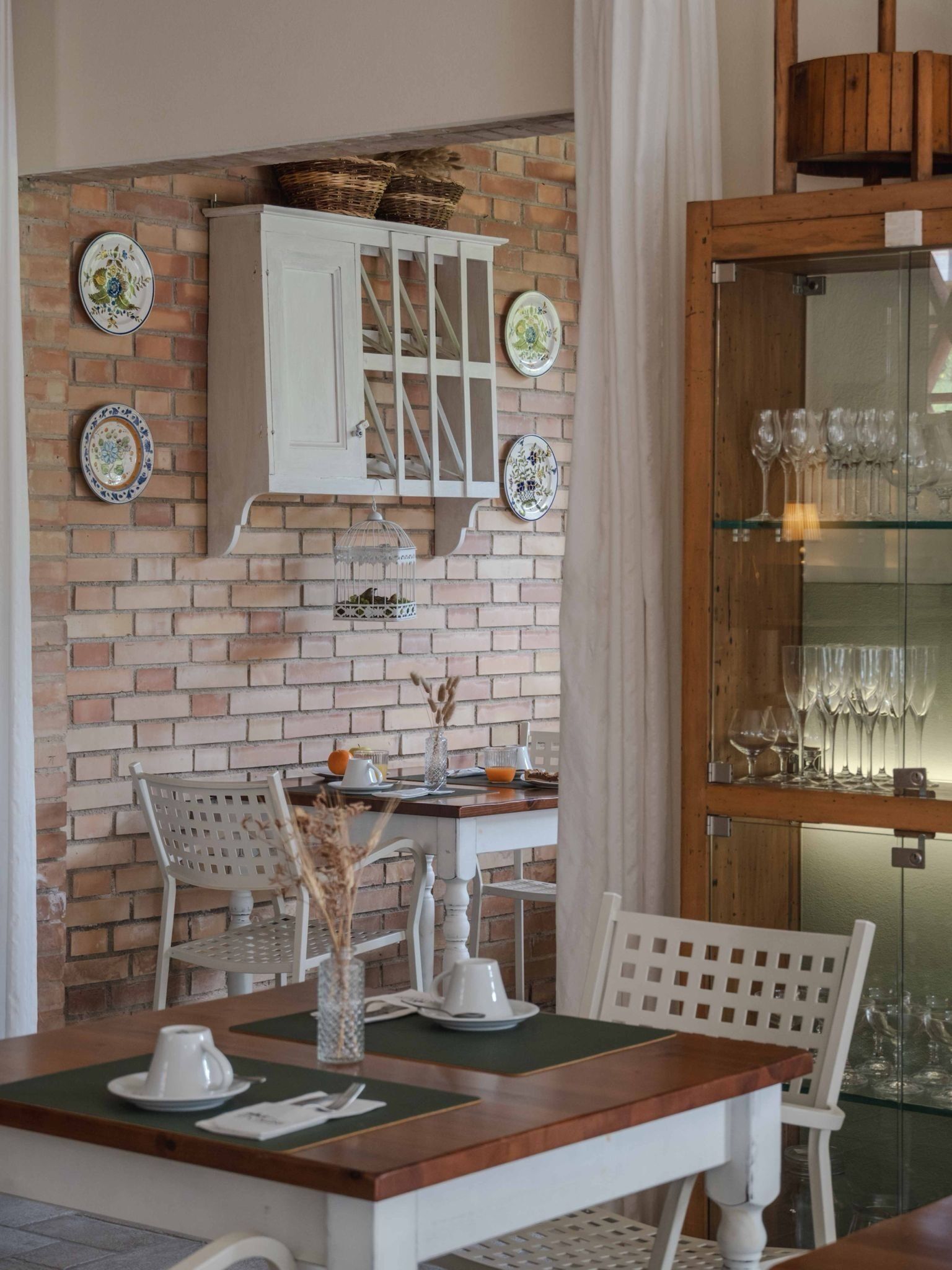 daily buffet breakfast (eur 15 per person)