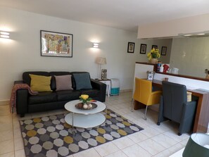 Huoneisto, 1 makuuhuone (Miro) | 1 makuuhuone, työpöytä, silitysrauta/-lauta, vauvansängyt