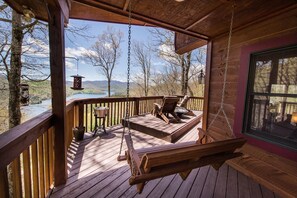 Cabaña familiar, 3 habitaciones, vista al lago, junto al lago | Balcón