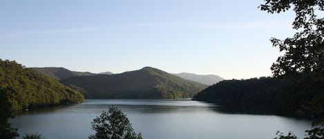 Cabin, 4 Bedrooms, Lake View, Lakeside | Lake