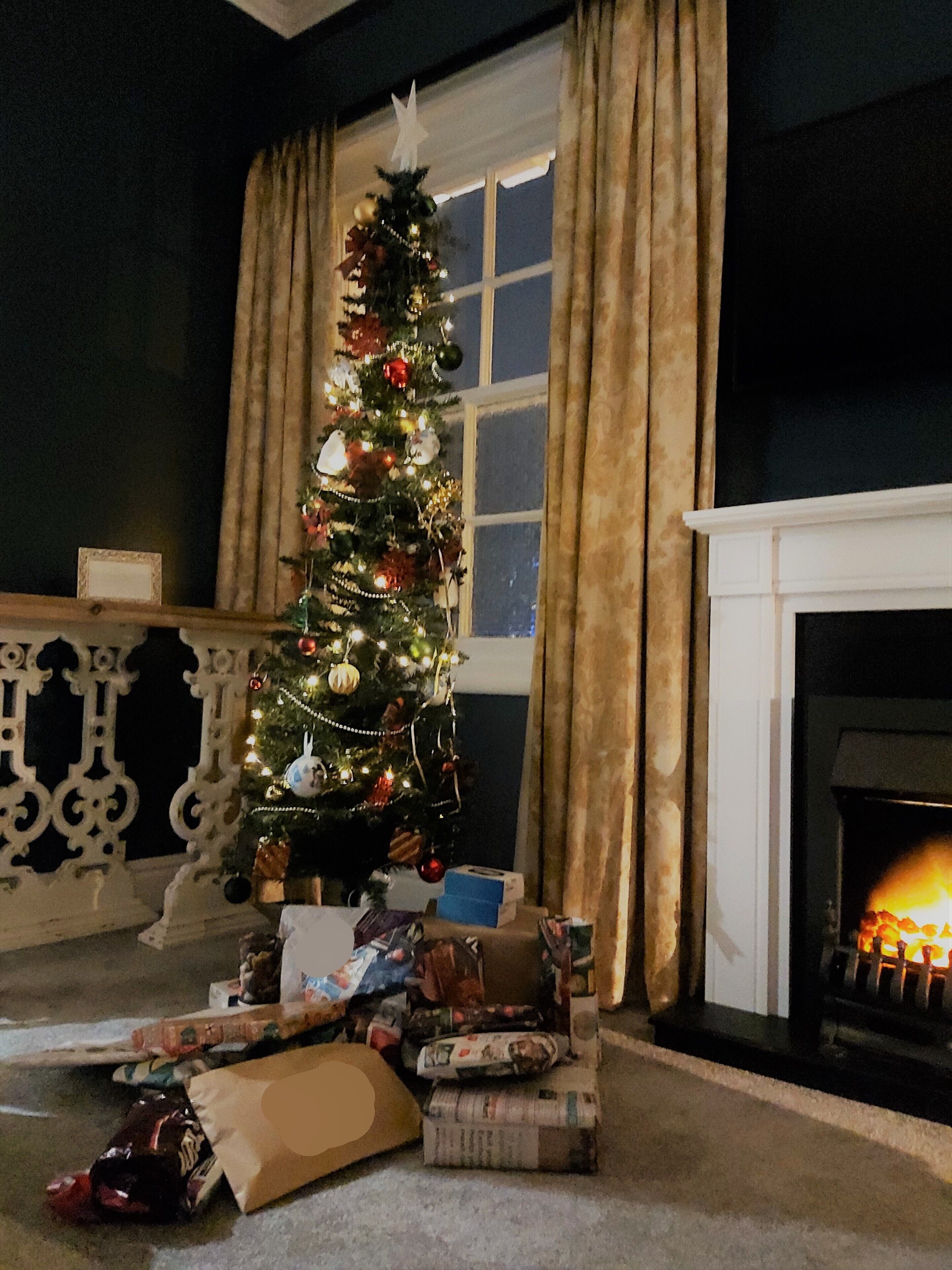 Signature Suite, 1 King Bed, River View | Desk, free WiFi, bed sheets