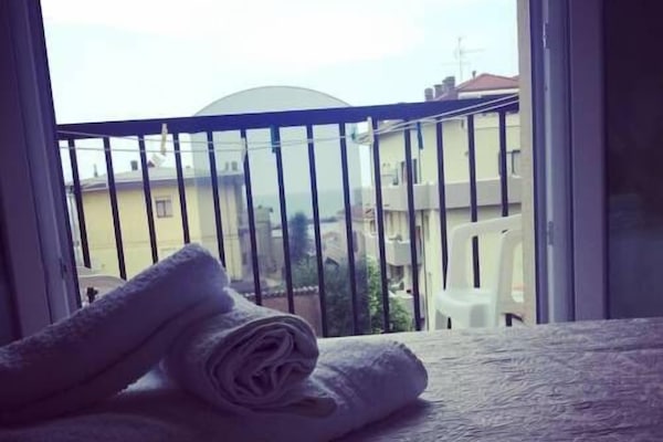 ห้องซิงเกิล | ตู้นิรภัยในห้องพัก, โต๊ะทำงาน, ห้องเก็บเสียง, Wi-Fi ฟรี