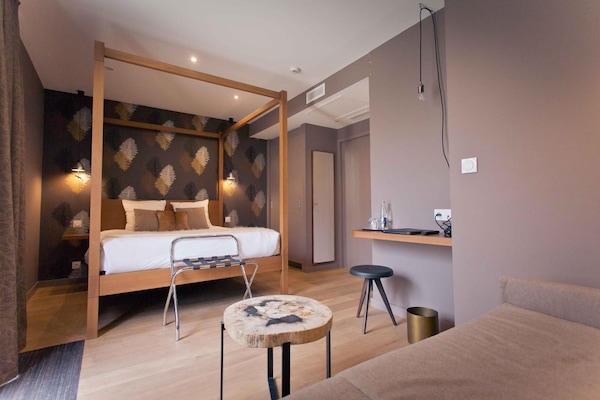 In-room safe, desk, iron/ironing board, free cots/infant beds