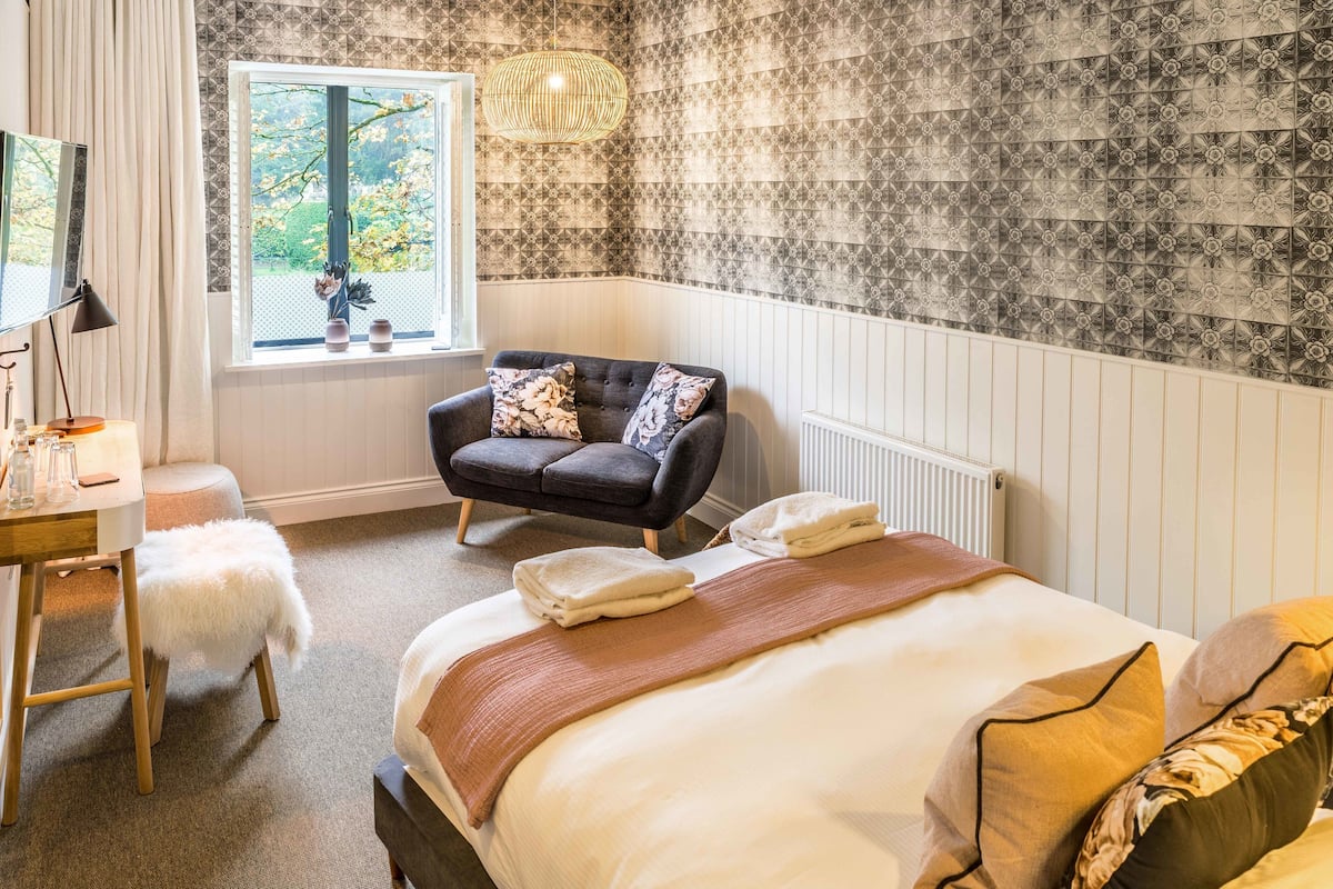 Double Room (River Walk )