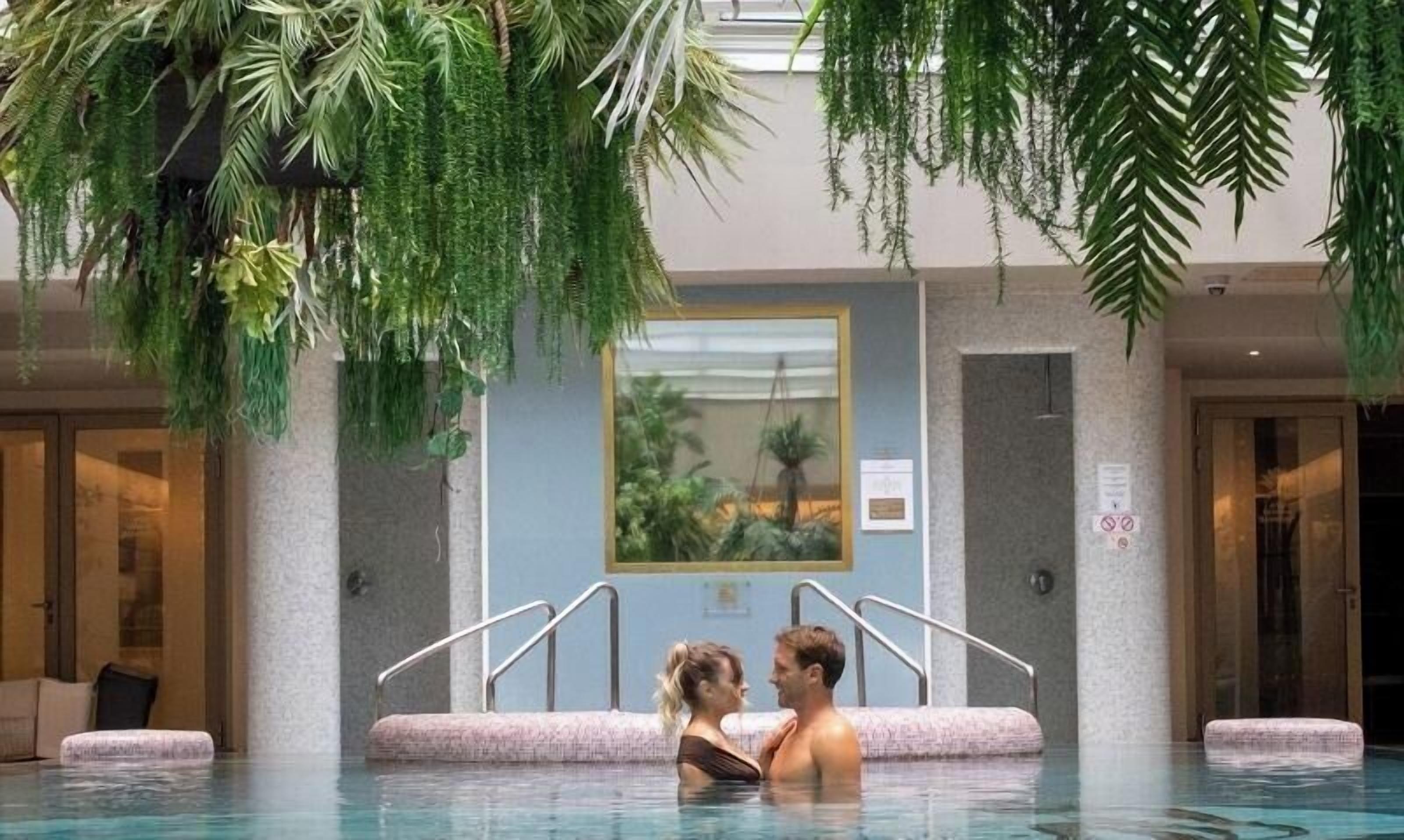 Behandlungsräume für Paare, Sauna, Whirlpool, Dampfbad