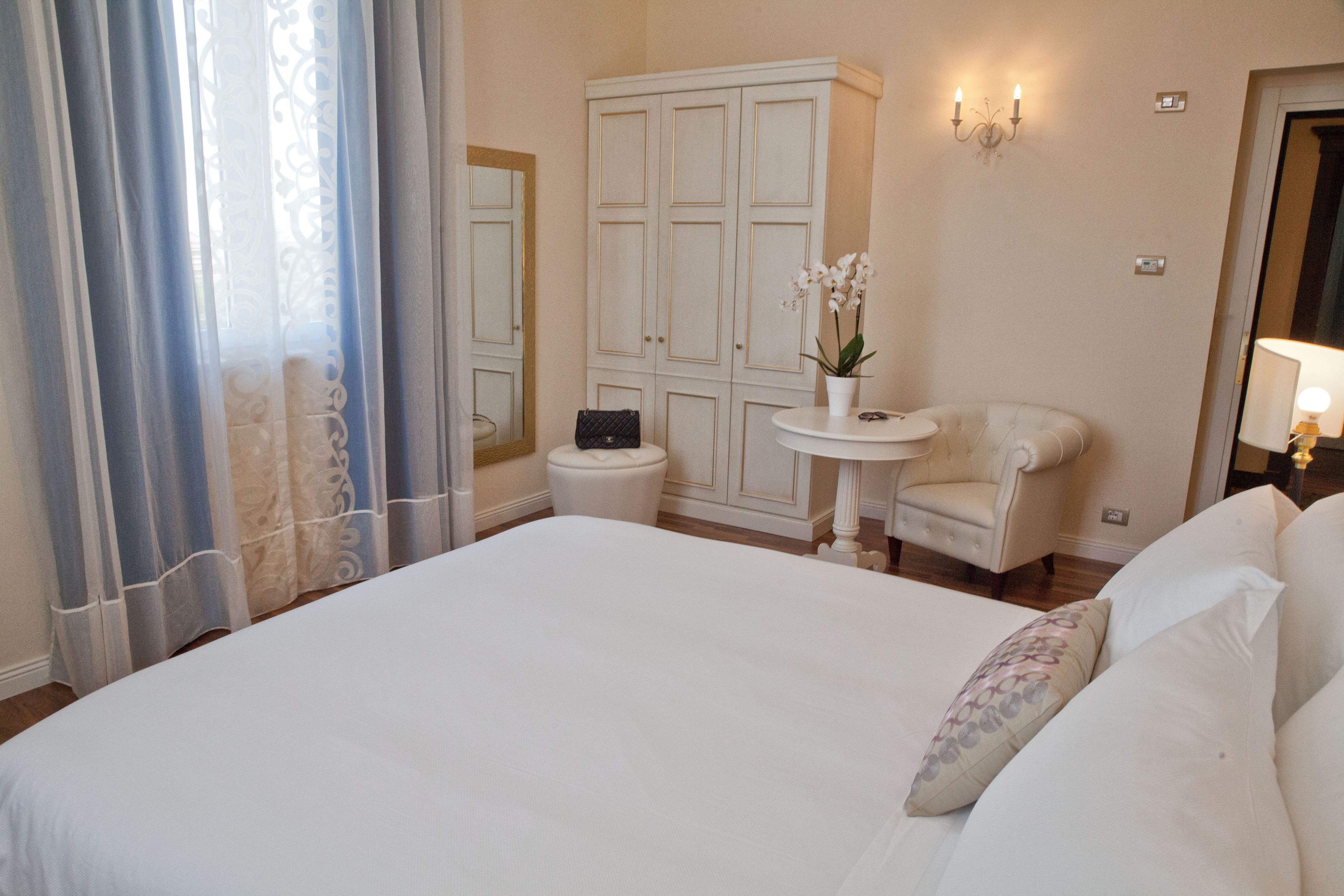 classic room | room amenity