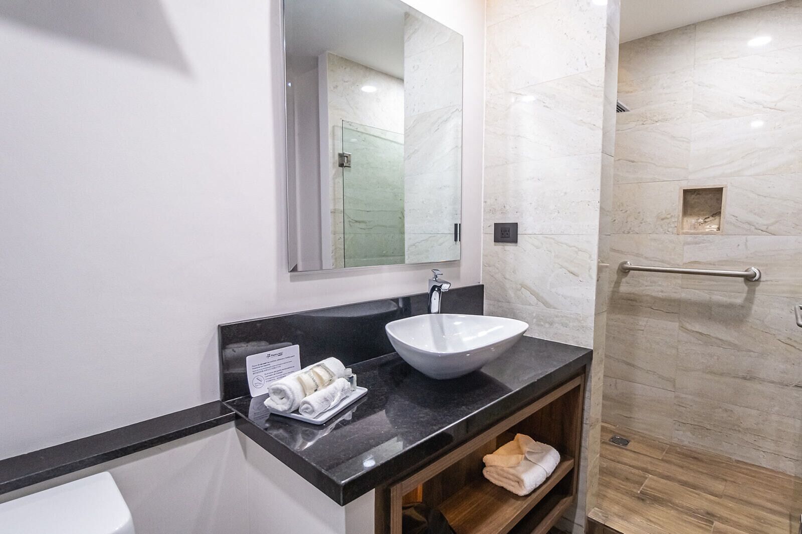 shower, free toiletries, towels