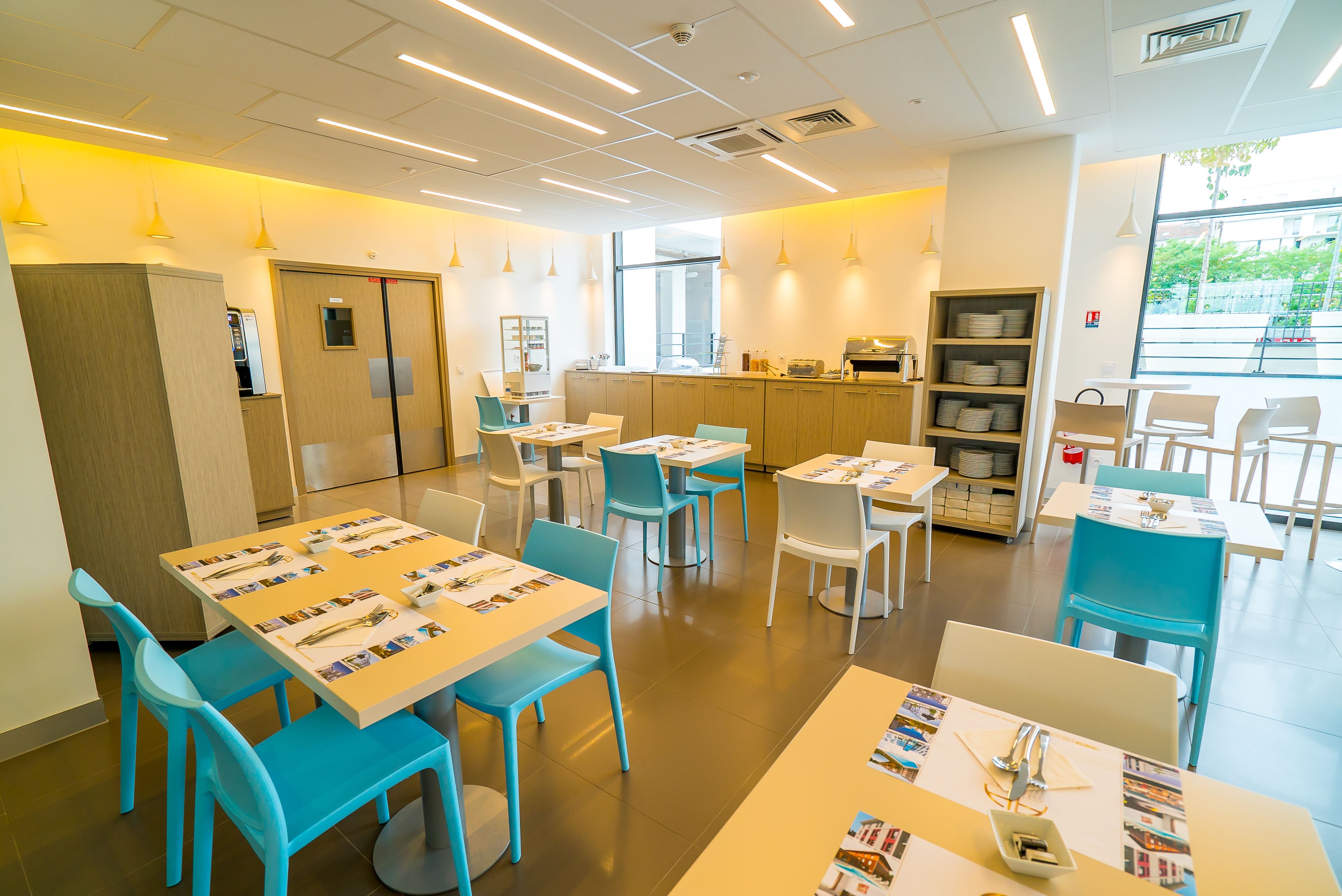 Kontinental frokost hver dag (EUR 14 per person)