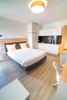 Comfort Studio (Double Bed) | 1 bedroom, premium bedding, desk, laptop workspace