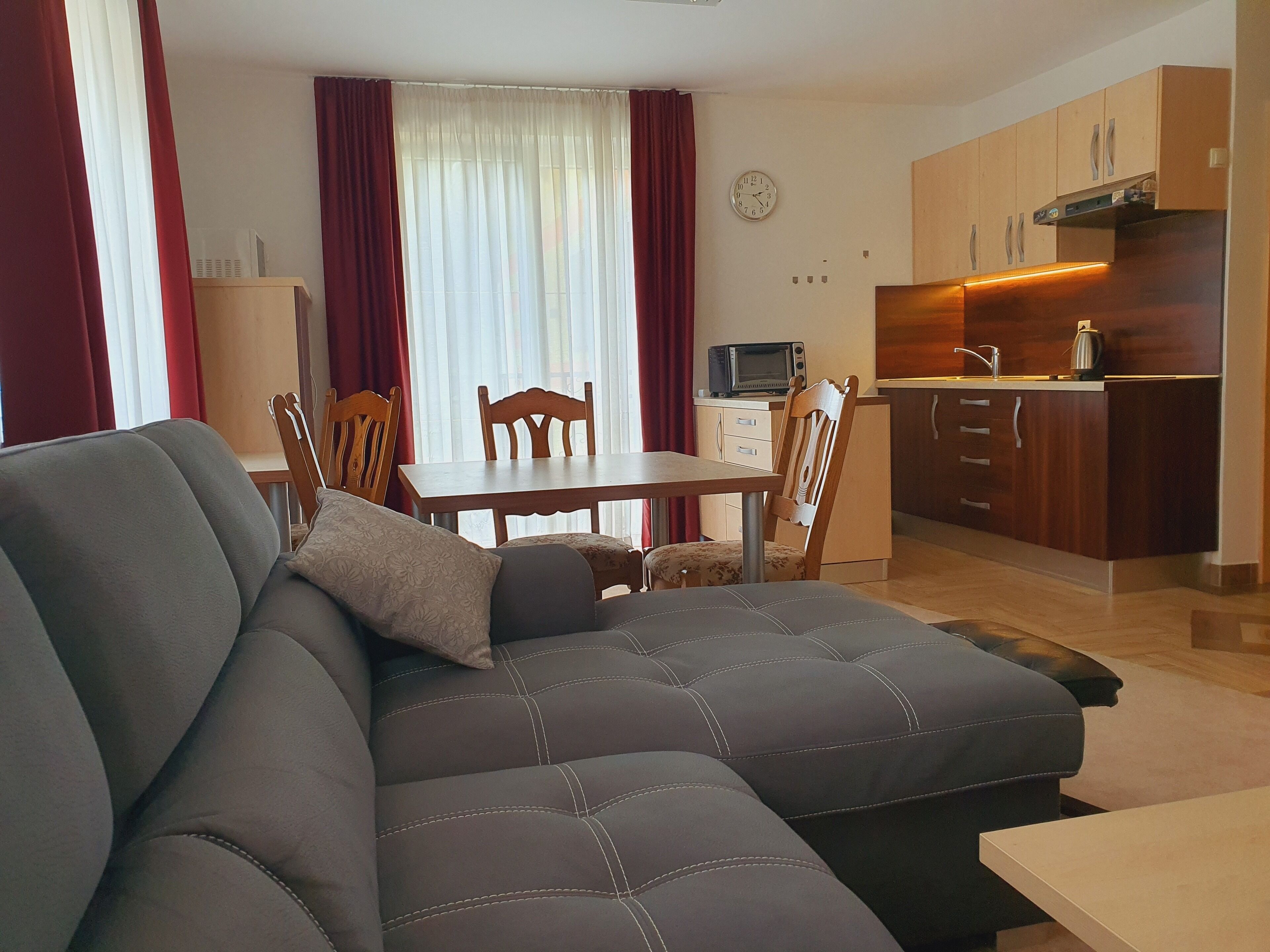 基本公寓, 1 間臥室 | 客廳 | 55 吋平面電視連有線電視頻道、電視