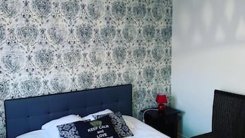Superior Double Room | Desk, free WiFi, bed sheets