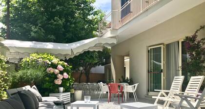 Petit Hotel