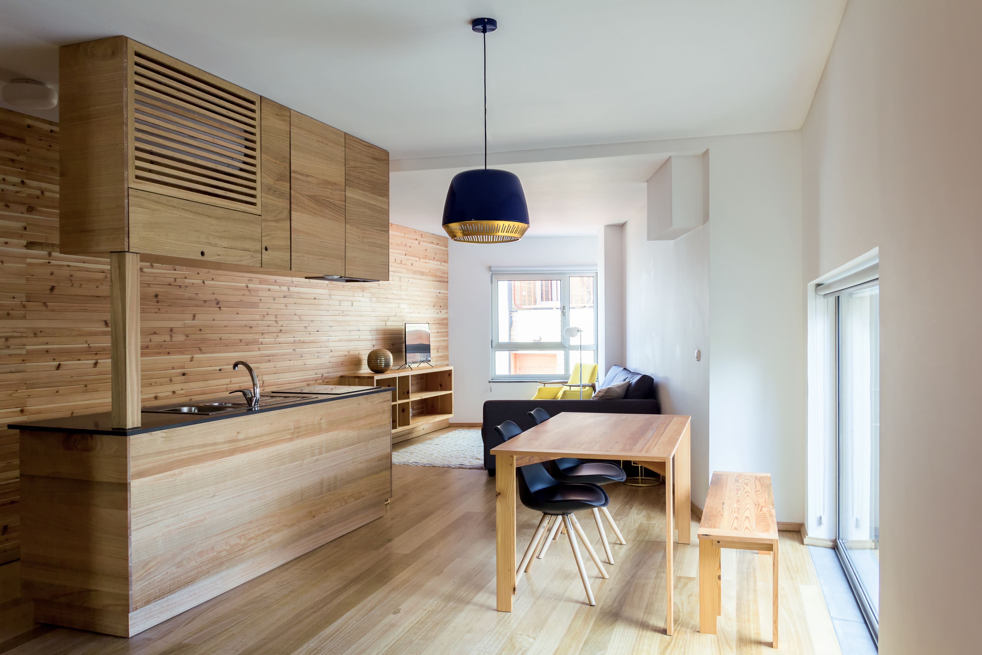 Design-huoneisto, 1 makuuhuone | Oleskelualue | Taulutelevisio, kirjoja