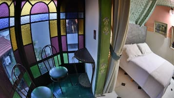 duplo com vista do jardim | Minibar, blackout drapes, free cribs/infant beds, free WiFi