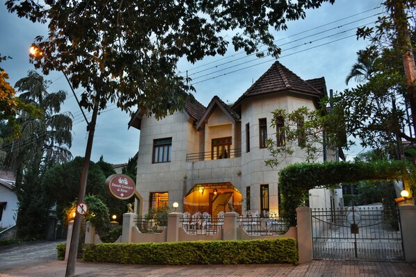 ด้านหน้าที่พัก