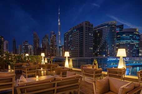 Radisson Blu Hotel Dubai Waterfront - Image 7