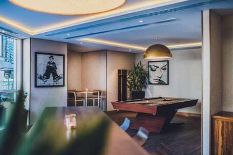 Radisson Blu Hotel Dubai Waterfront - Image 95