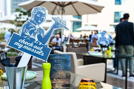 Radisson Blu Hotel Dubai Waterfront - Image 264
