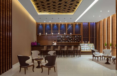 Radisson Blu Hotel Dubai Waterfront - Image 69